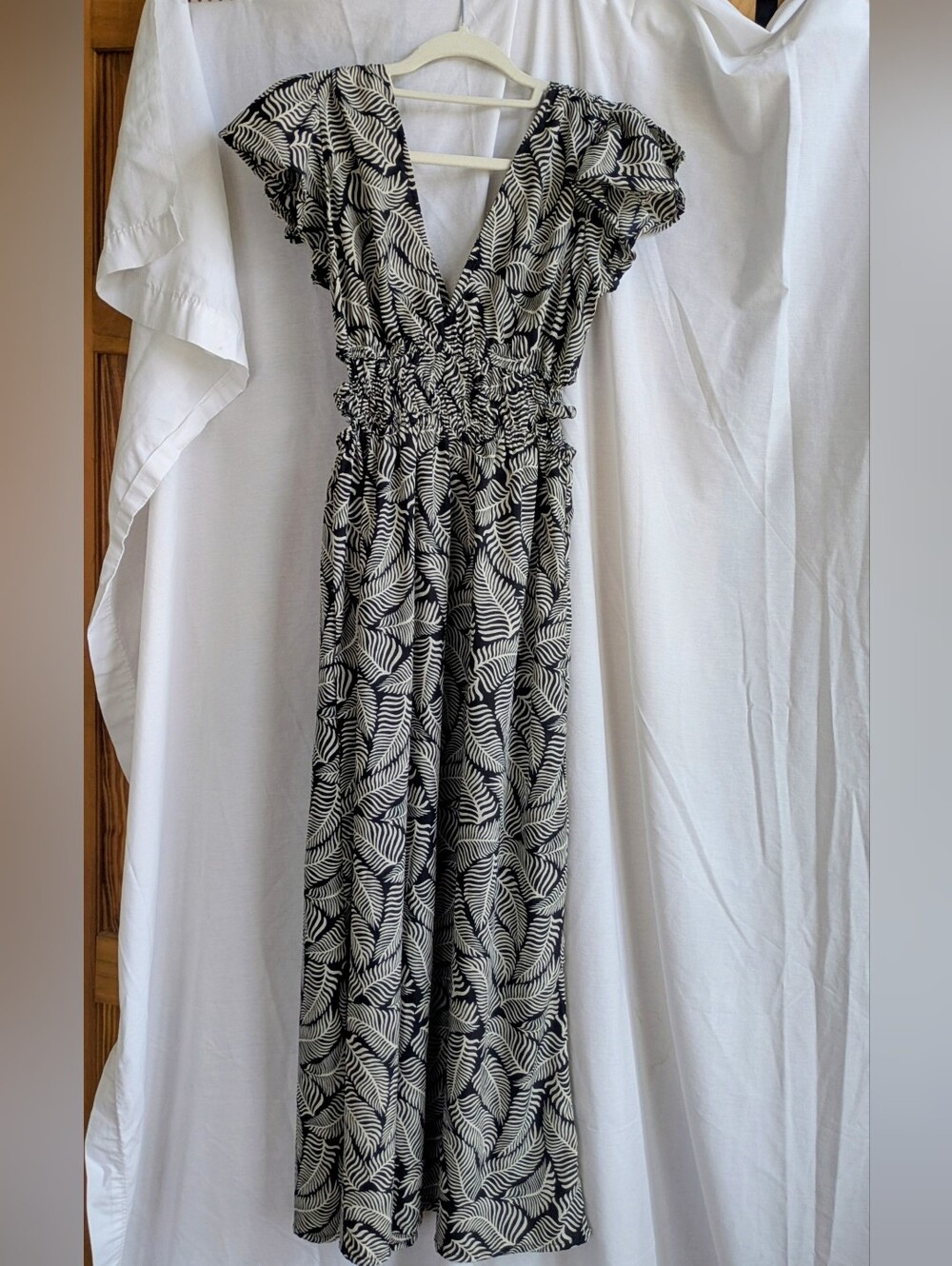Black and Cream Leaf-Print V-Neck Maxi Dress with Shirred Waist